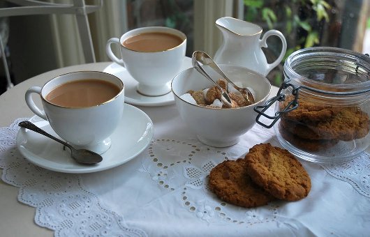 breakfast tea and biscuits